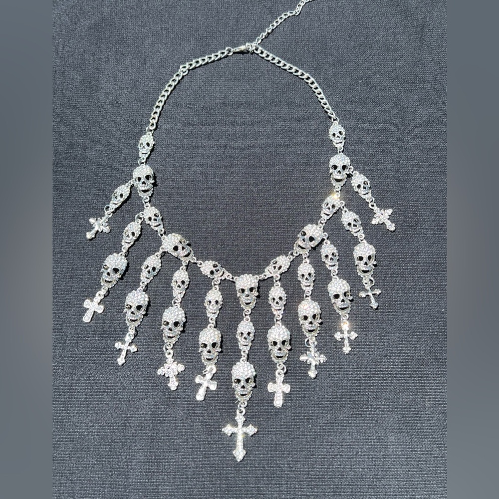 Silver Skull and Cross Rhinestone Necklace 20” with 2” extender